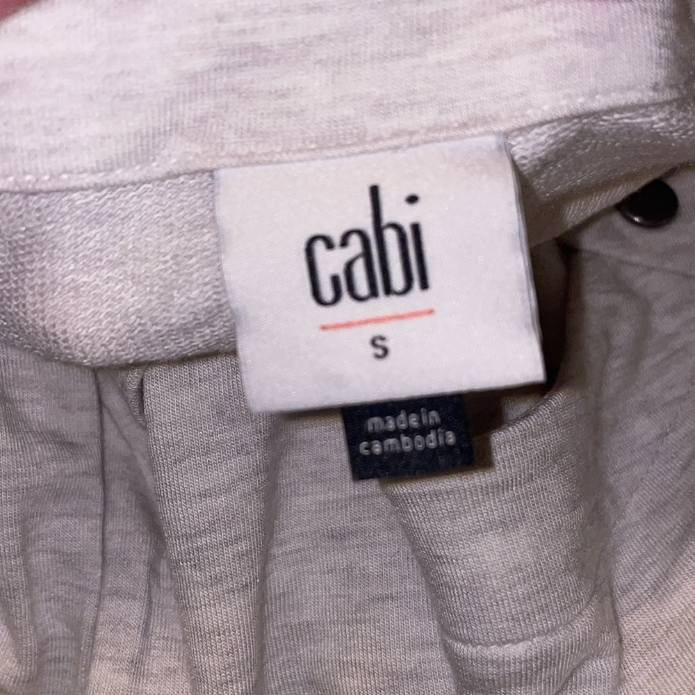 Cabi Snap Shoulder Sweatshirt #6119 Gray - Picture 5 of 5